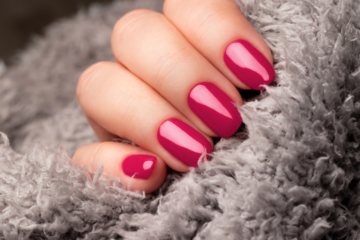 Pantone Color of the Year 2023: Viva Magenta, Pantone color nail