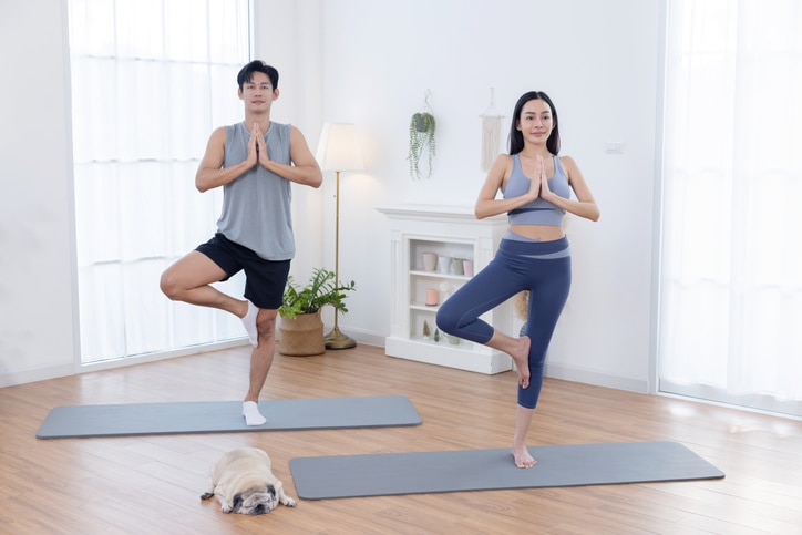 Beginner yoga poses you can do at home