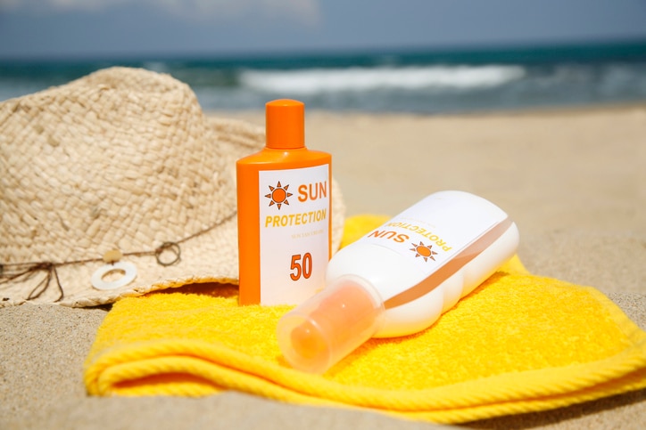 Should I apply sunscreen before or after moisturizer?